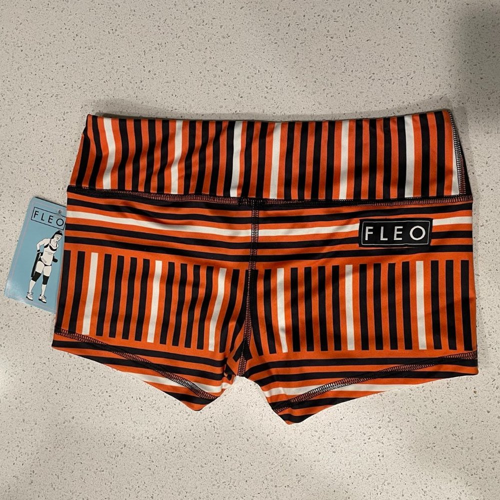 NWT Witch Please 1.1 Fleo Originals Sz Small